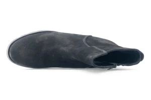 32.800 Black