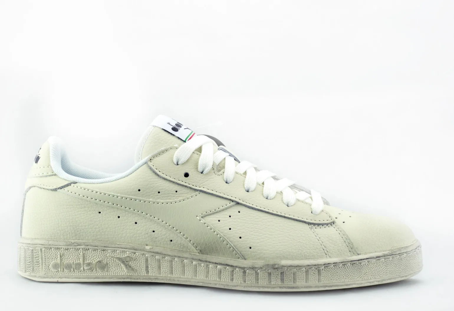 diadora_white_low_0.webp Diadora White Low